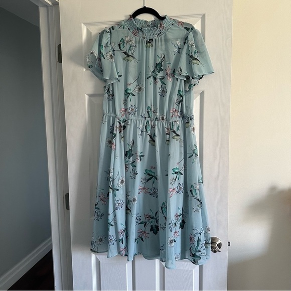 Size 1X Torrid Mini Chiffon Blue Floral High Neck Smocked Dress - Picture 6 of 9